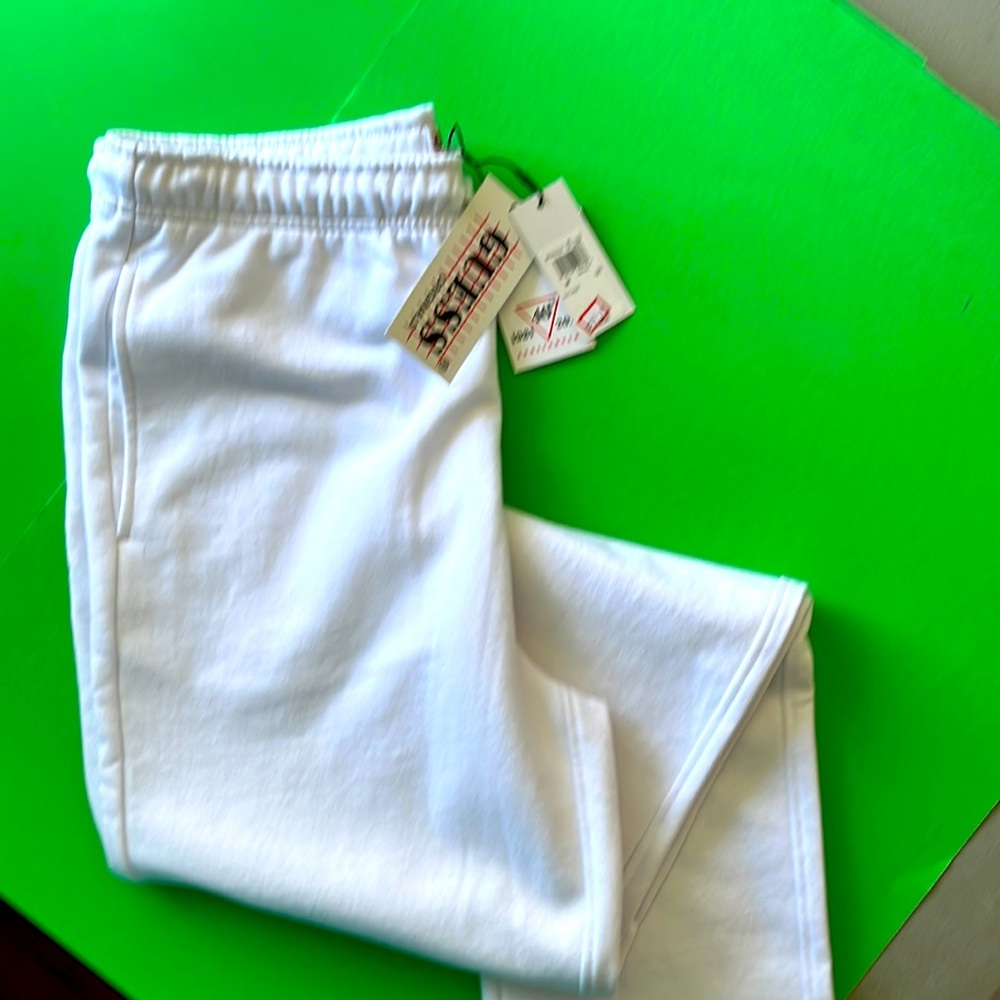 GUESS Beautiful, white casual. Never worn.